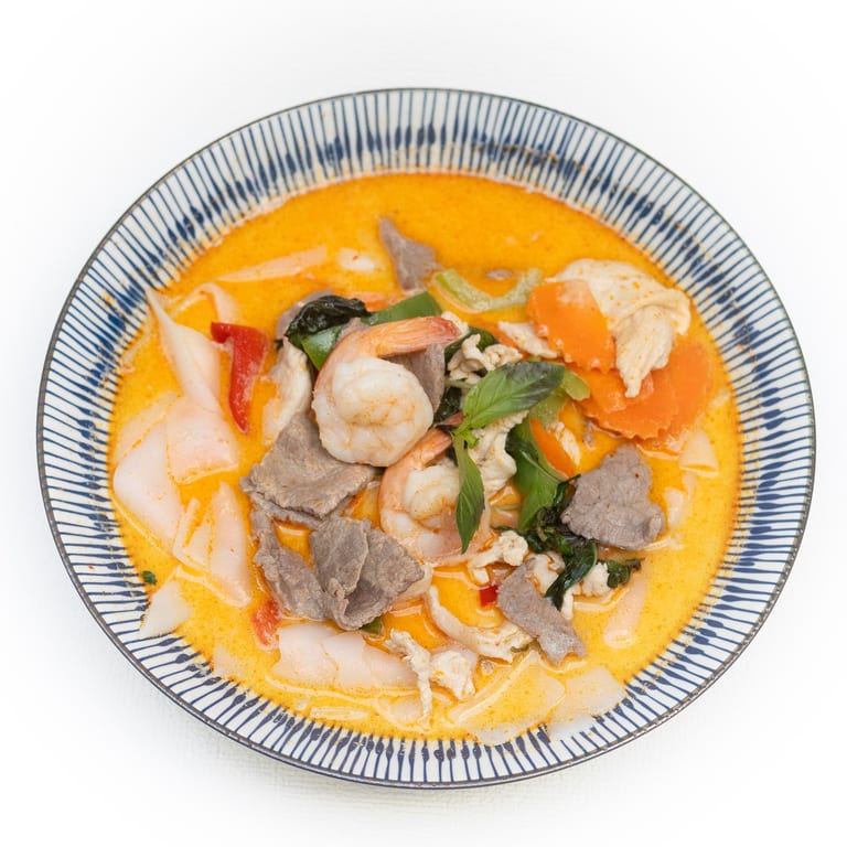 Delicious Curry Creations: Thai and Asian Fusion