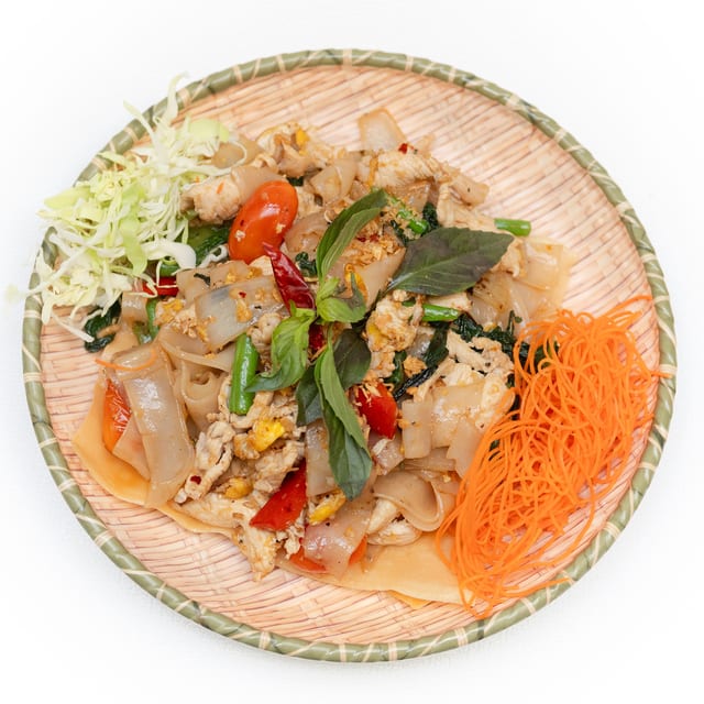 Thai Spaghetti Kee Mao.