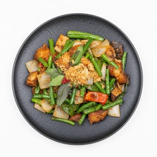 Basil with Crispy Pork